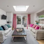 Gorgeous Flat With Garden In Battersea