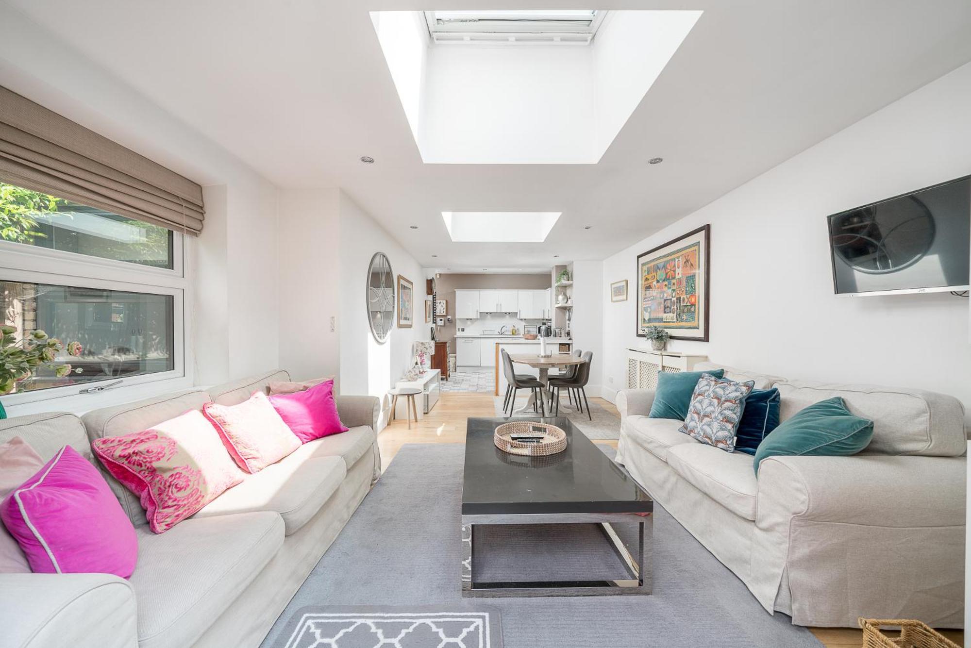 Gorgeous Flat With Garden In Battersea Apartment